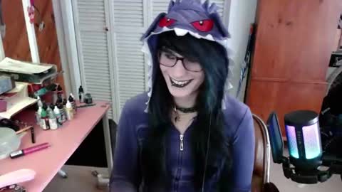 Ashley Scarlett online show from 08.05.26