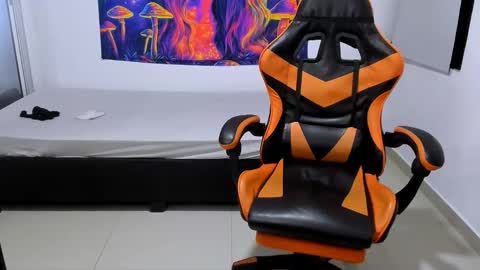 ashlan_king online show from 09.12.25