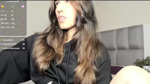 Carolina  online show from 03.11.25