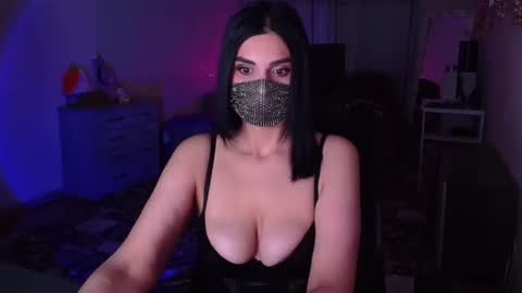   Yasmina   online show from 12.09.24