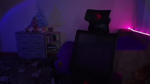   Yasmina   online show from 01.23.25