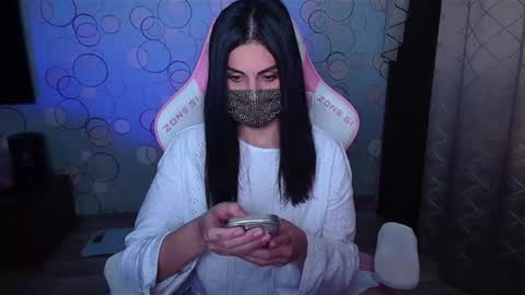   Yasmina   online show from 09.18.25