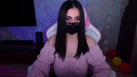   Yasmina   online show from 04.13.26