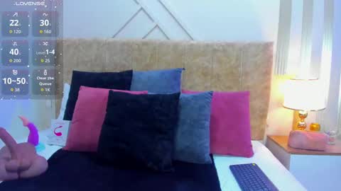 Snapshot of ashley__foxx_ chatting on 11.01.25 ashley online show from 11.01.25