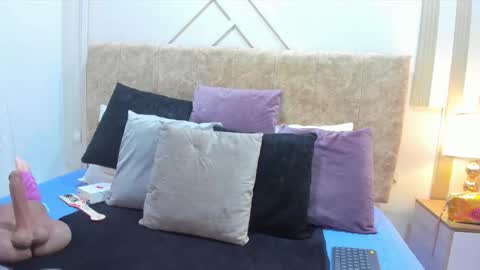 Snapshot of ashley__foxx_ chatting on 11.28.25 ashley online show from 11.28.25