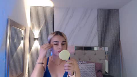ashley__tylor online show from 05.12.26