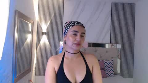 Snapshot of ashley__tylor chatting on 06.19.26 ashley__tylor online show from 06.19.26