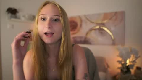 Snapshot of ashley_cox18 chatting on 06.02.26 Ashley Cox18 online show from 06.02.26