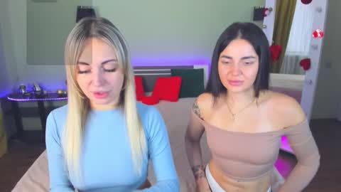 Snapshot of ashley_crashly chatting on 10.15.25 Alina online show from 10.15.25