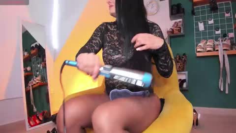 Snapshot of ashley_leon_ chatting on 02.19.26 ashley_leon_ online show from 02.19.26