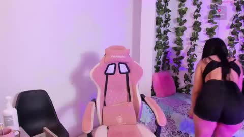 ashley online show from 12.23.25