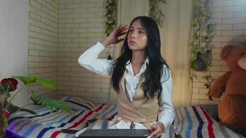 ashley_winhouse online show from 10.06.25