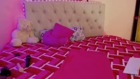 Ashlei Evanz online show from 12.03.24