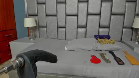 Snapshot of ashleyjonnees chatting on 10.22.25 ASHLEY My schedule 600 - 1400 GMT -5 online show from 10.22.25