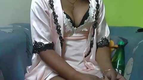 Snapshot of ashleyqueen_x chatting on 09.24.25 ashleyqueen X online show from 09.24.25