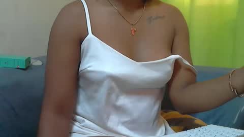 Snapshot of ashleyqueen_x chatting on 10.04.25 ashleyqueen X online show from 10.04.25