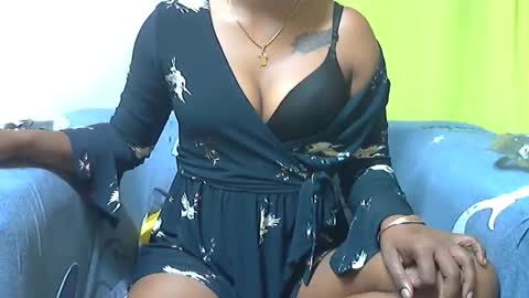 Snapshot of ashleyqueen_x chatting on 11.20.25 ashleyqueen X online show from 11.20.25