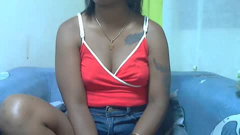 Snapshot of ashleyqueen_x chatting on 11.23.25 ashleyqueen X online show from 11.23.25