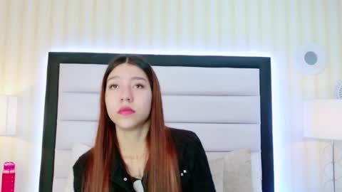 AshleyRoberh online show from 10.27.25