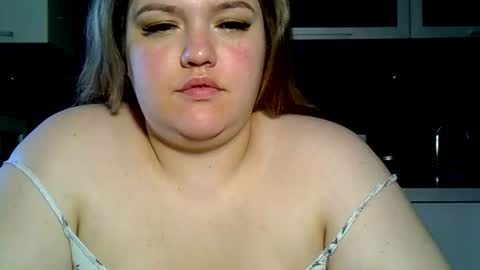 Snapshot of ashleyrosee_ chatting on 07.20.26 Anite online show from 07.20.26
