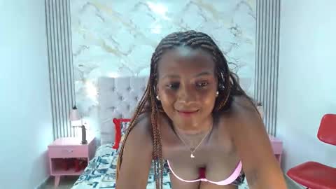 Snapshot of ashlieegreenn chatting on 03.20.26 AshlieeGreenn online show from 03.20.26