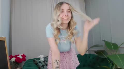 Snapshot of ashly_cherry chatting on 03.27.26 ashly_cherry online show from 03.27.26