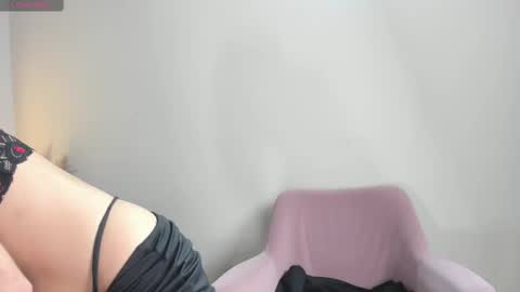 Snapshot of ashly_jones_ chatting on 03.09.25 ashly_jones_ online show from 03.09.25