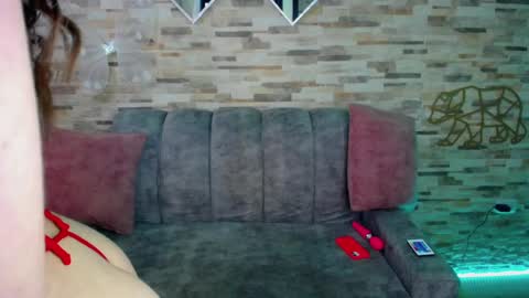 Snapshot of ashlye_hill chatting on 03.07.25 Ashlye online show from 03.07.25