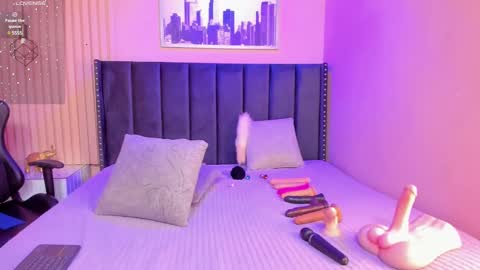 Snapshot of ashlye_miller_ chatting on 01.11.25 ashlye_miller_ online show from 01.11.25