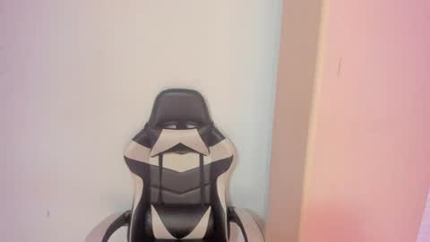 Snapshot of ashlye_miller_ chatting on 07.25.26 ashlye_miller_ online show from 07.25.26