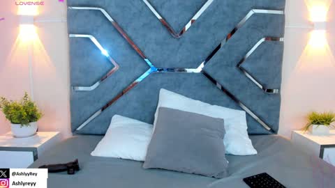 Ashly  online show from 01.29.25