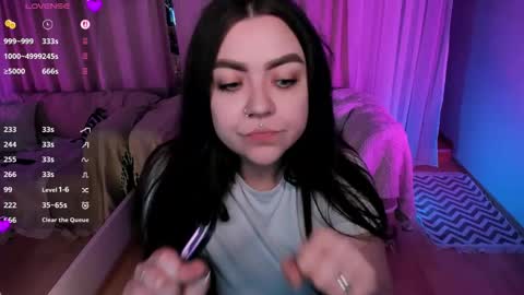 Snapshot of ashton_heidi chatting on 06.08.26 Your girlfriend online show from 06.08.26