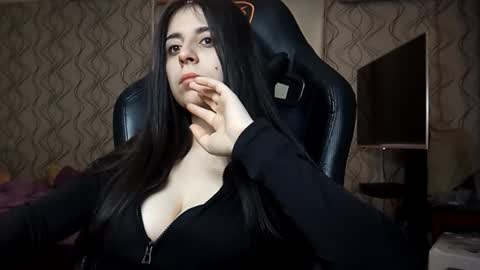 Lina online show from 02.10.26