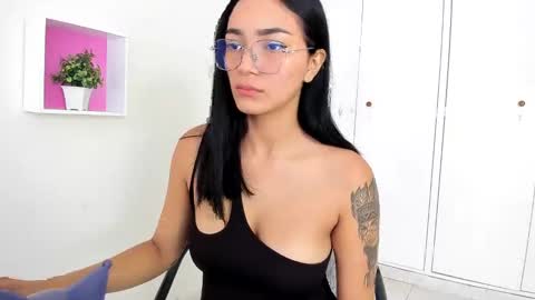 Camila online show from 01.10.25