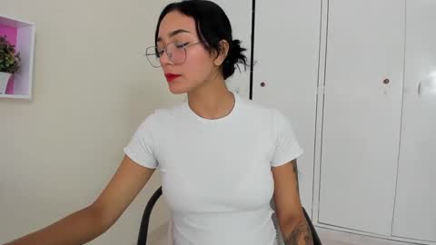 Camila online show from 02.08.25