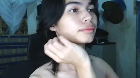 asian_babyboi online show from 11.28.25