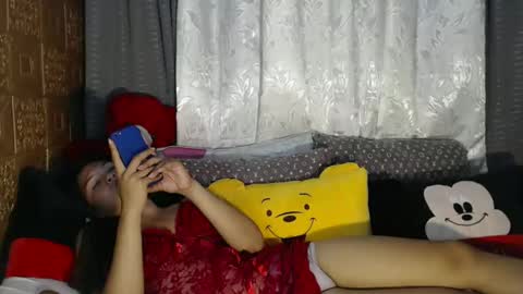 Snapshot of asian_boy_ralph143 chatting on 01.22.25 ELLE dont forget to follow and thumbs up online show from 01.22.25