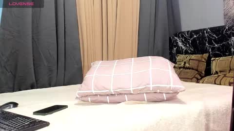 Snapshot of asian_cumsawyer chatting on 11.26.25 bigload CUM take me private show or passwordshow online show from 11.26.25