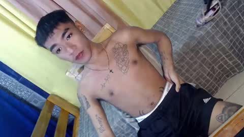 Snapshot of asian_kimxxx chatting on 01.31.25 don online show from 01.31.25