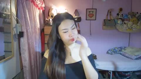 Snapshot of asian_llory chatting on 03.17.26 asian_llory online show from 03.17.26