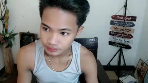 Snapshot of asian_lover05 chatting on 10.30.25 asian_lover05 online show from 10.30.25