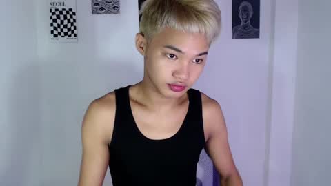 Snapshot of asian_lover05 chatting on 07.20.26 asian_lover05 online show from 07.20.26