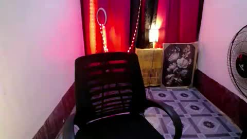 asian_pretty143 online show from 10.21.25