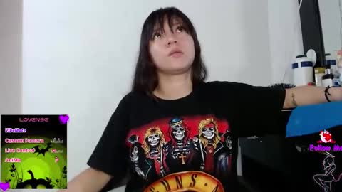 Damara Roland online show from 10.22.25