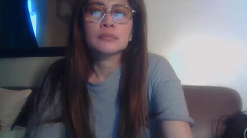 Snapshot of asiana1979 chatting on 10.15.25 asiana1979 online show from 10.15.25