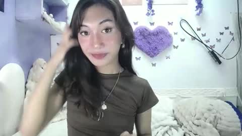 Snapshot of asianbarbie05 chatting on 06.08.26 SOFIA online show from 06.08.26