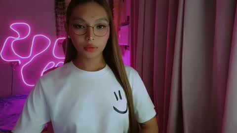 Snapshot of asianhottiesttamira chatting on 04.20.26 HI IM TAMIRA LOOKING FOR SERIOUS RELATIONSHIP online show from 04.20.26