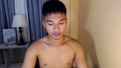 Snapshot of asianhunk_jamesx chatting on 09.22.25 asianhunk_jamesx online show from 09.22.25