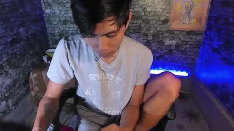 Snapshot of asianplayboyx chatting on 05.18.26 mark online show from 05.18.26