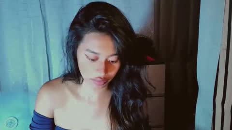 kisses online show from 05.19.26